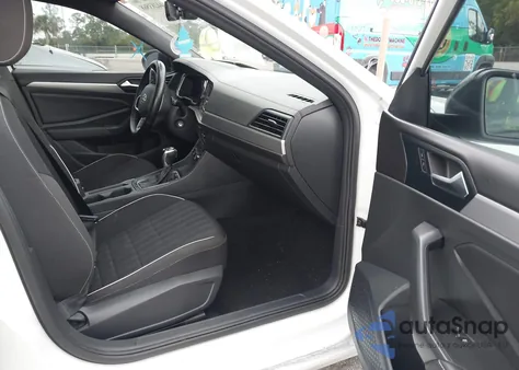 2024 Volkswagen Jetta 1.5T Sport from USA, damaged, VIN 3VWBM7BU4RM067116